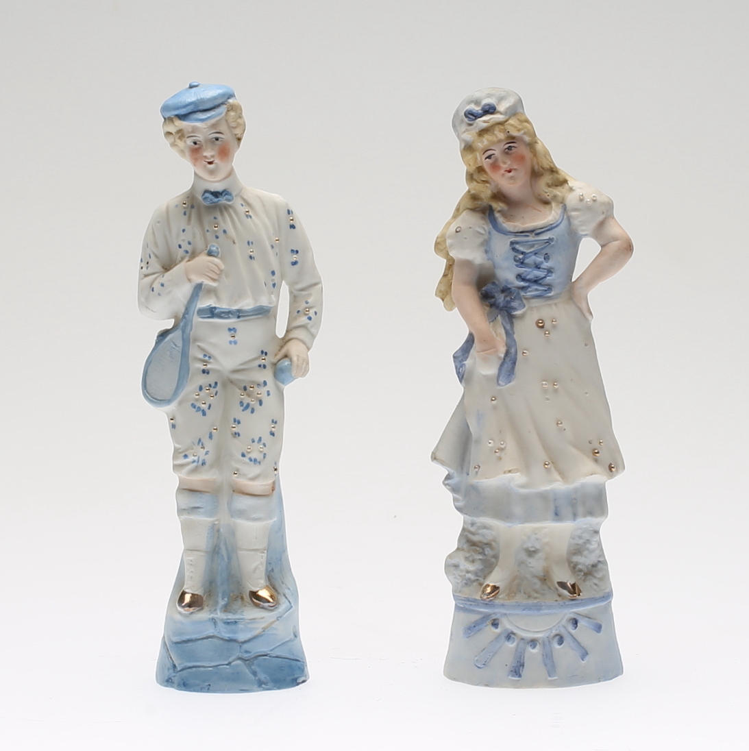 FIGURINER, 1 par, biskvi, 1900-tal.