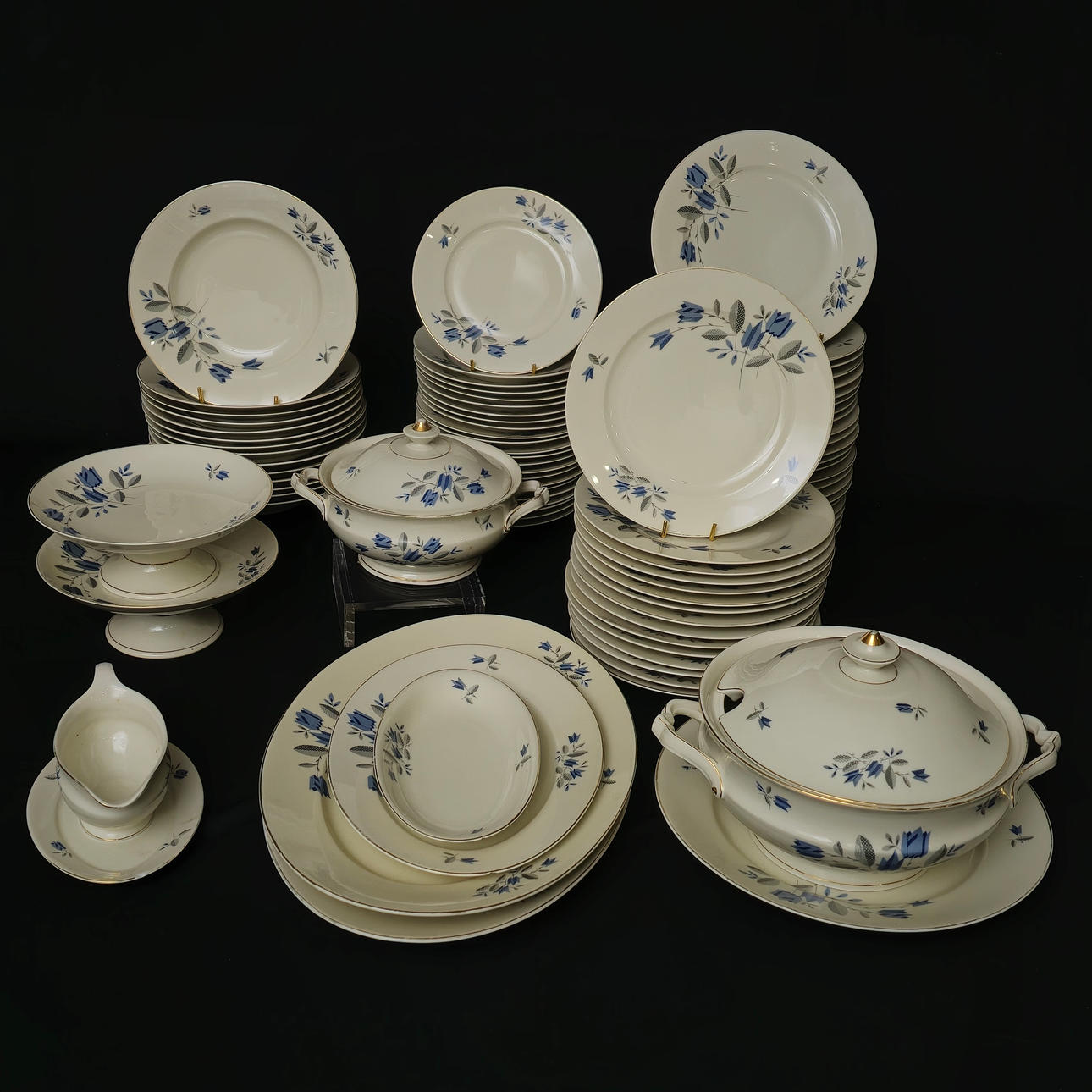 ROYAL IVORY TABLEWARE. KPM. GERMANY.