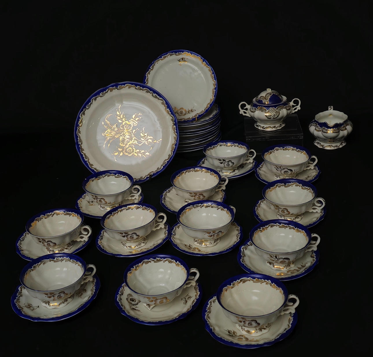 GERMAN PORCELAIN SNACK SET. SIGNATURE.