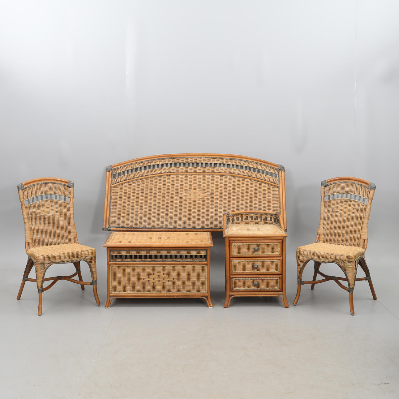 MUEBLES DE DORMITORIO, bambú, 5 piezas.