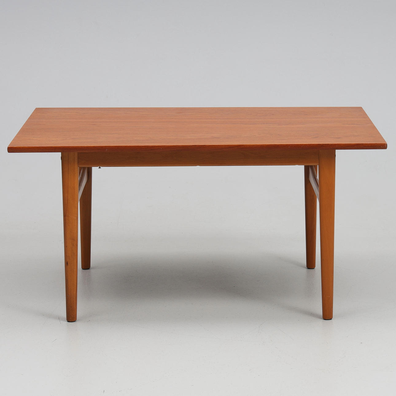 COFFEE TABLE. Teak, 1950s/60s.