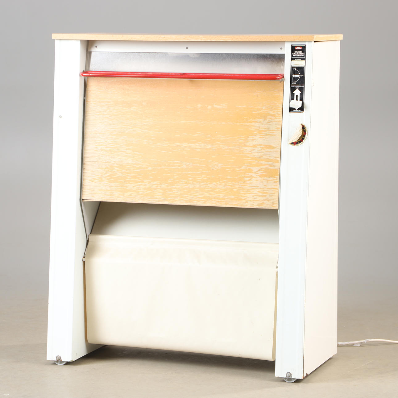 MANGLE, Cylinda, Asea.