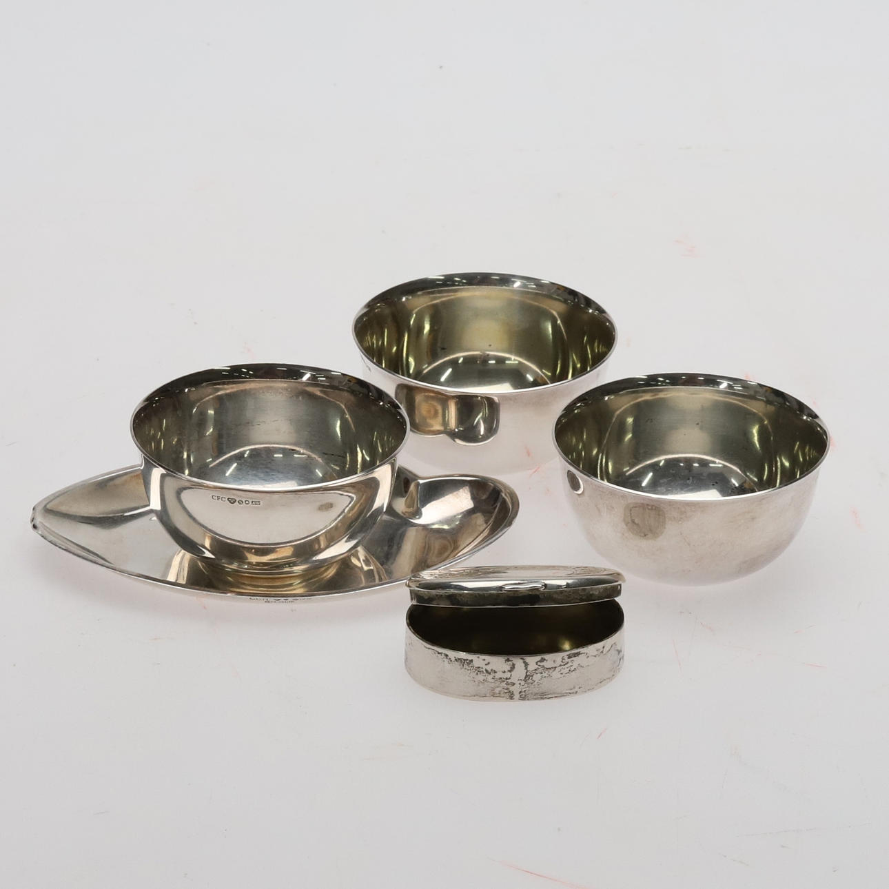 SILVER OBJECTS, 5 pieces, 180 grams.