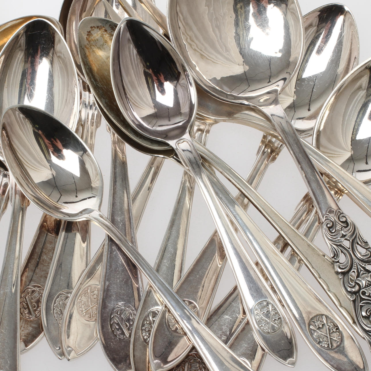 PARTI SILVER, mest skedar.