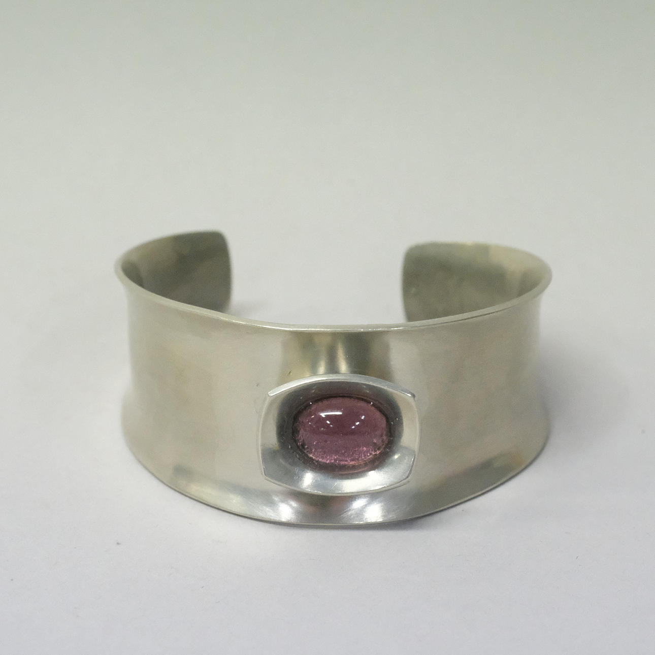 JÖRGEN JENSEN. BRACELET WITH STONE, PEWTER.