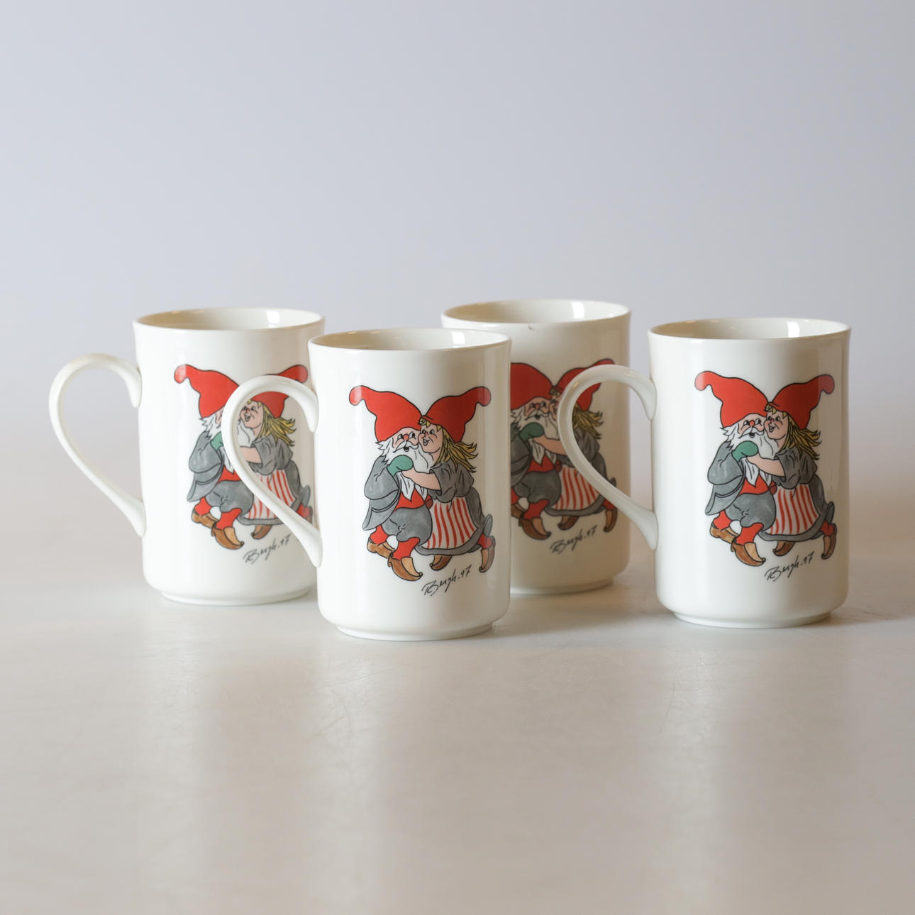 ROLF BERGH. Kaffekopper, 4 stk, porcelæn, julepynt.