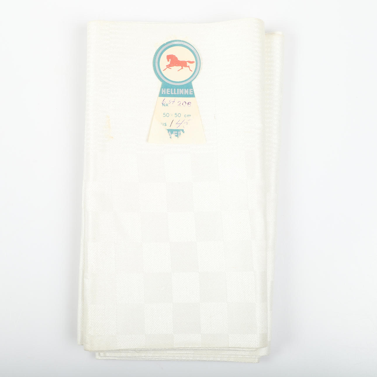 A linen napkin holder, 20th century.