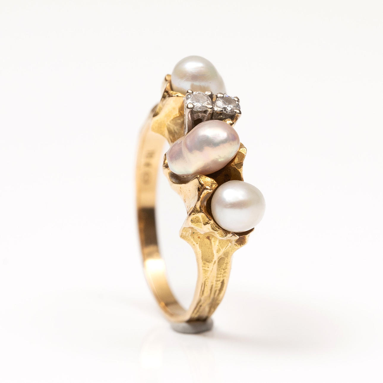 RING, 18K guld, Pärlor, Briljanter 0,04 ct.