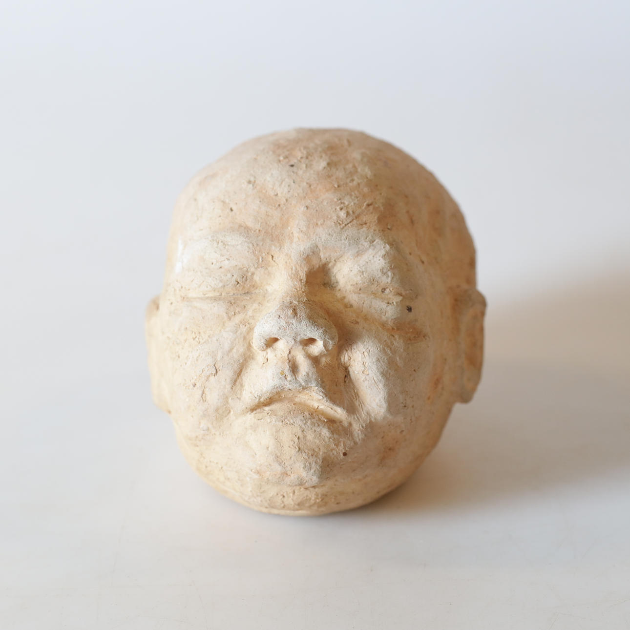 OIDENTIFIERAD KONSTNÄR. sculpture, ceramics, unsigned.