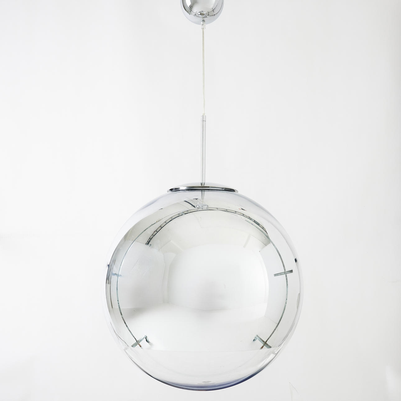 TOM DIXON. Loftarmatur „Mirror Ball Lamp“ 2000'erne.