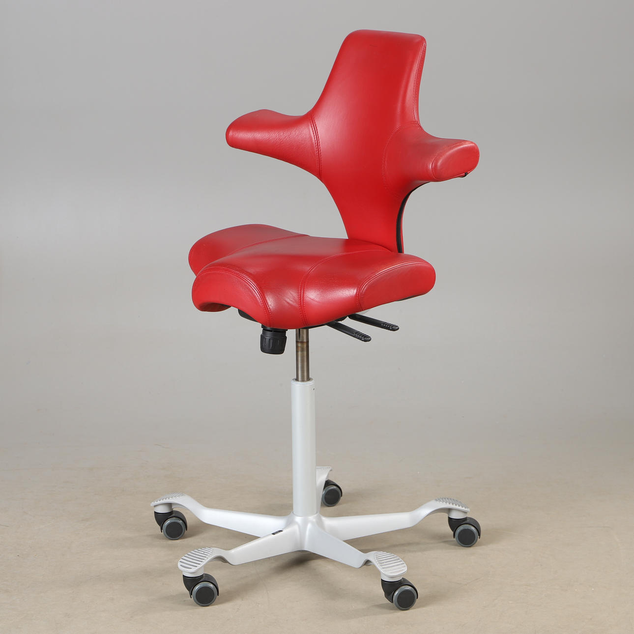 KONTORSTOL, læderbetræk, HÅG Capisco.