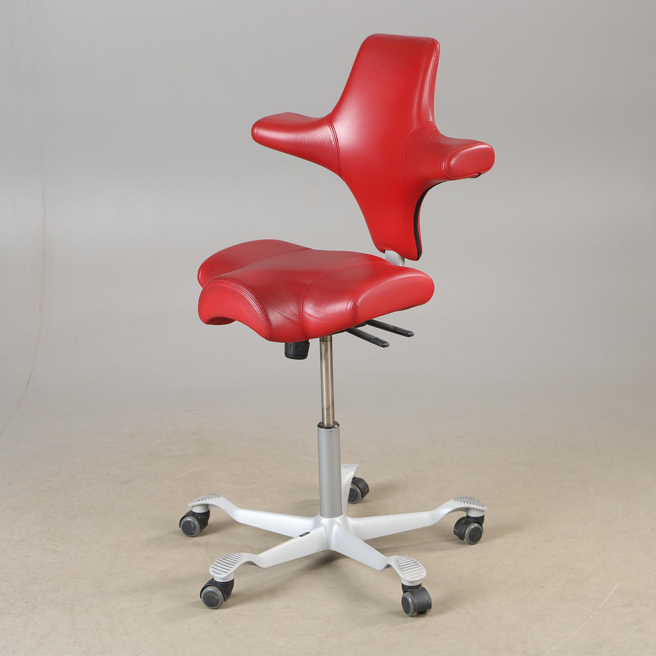 KONTORSTOL, læderbetræk, HÅG Capisco.