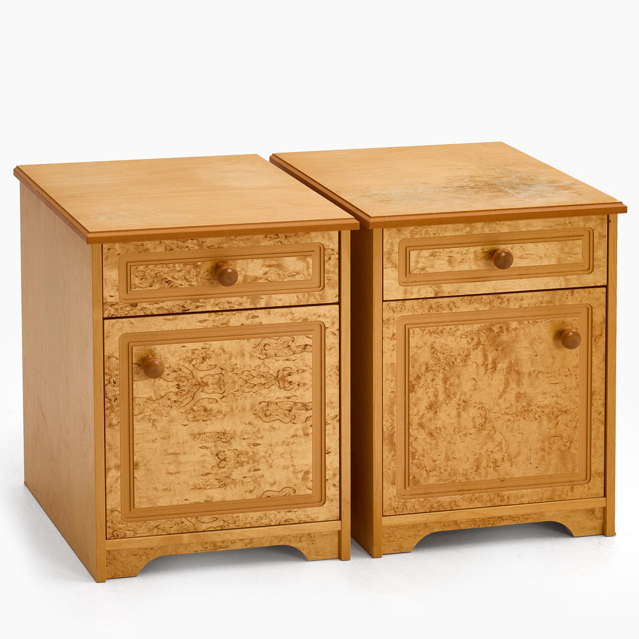 BEDSIDE TABLES, 1 pair, masur birch and birch, 190s.