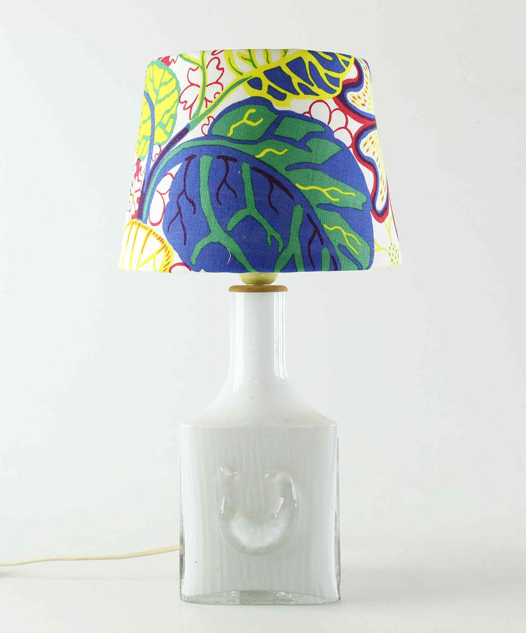 A Josef Frank textile table lamp for Svenskt Tenn, 20th century.