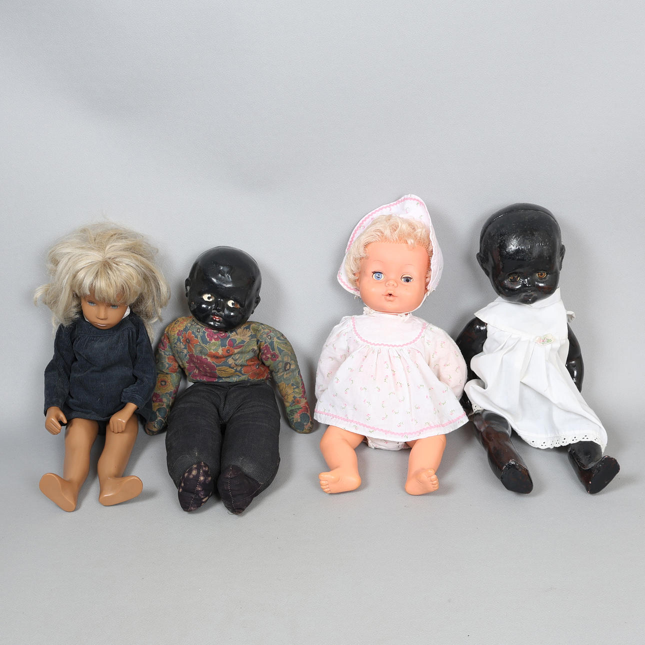 FOUR DOLLS (4).