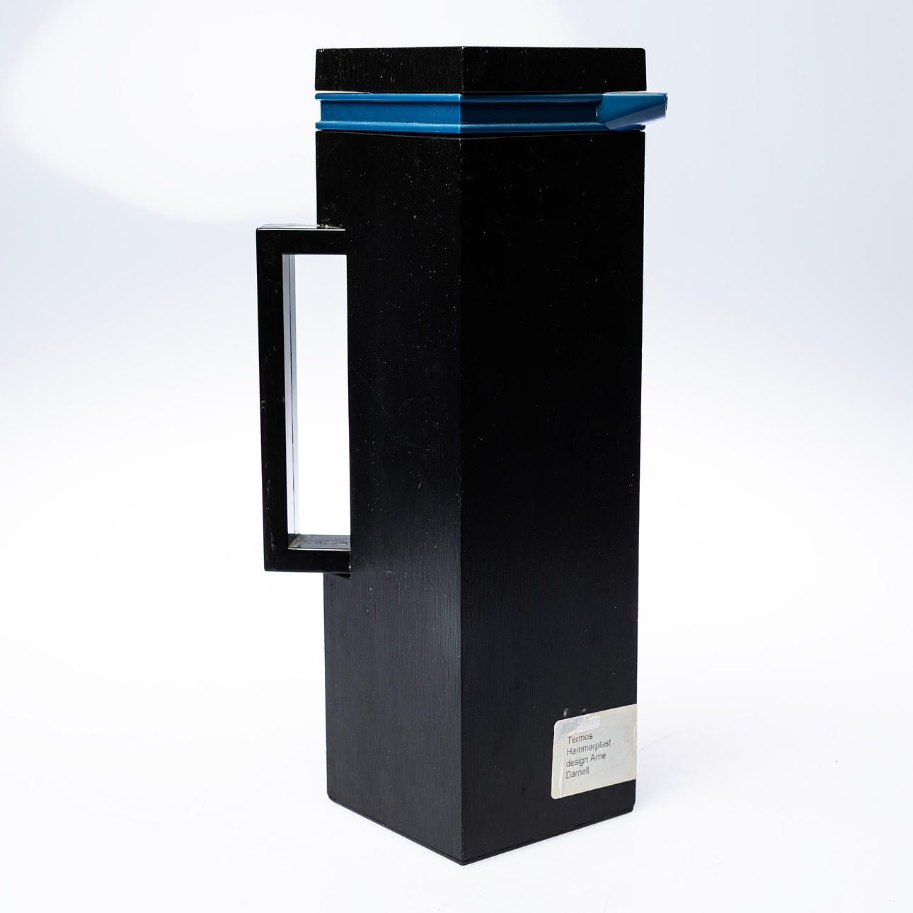 ARNE DARNELL. Termokande, plast, „Quadrat“.