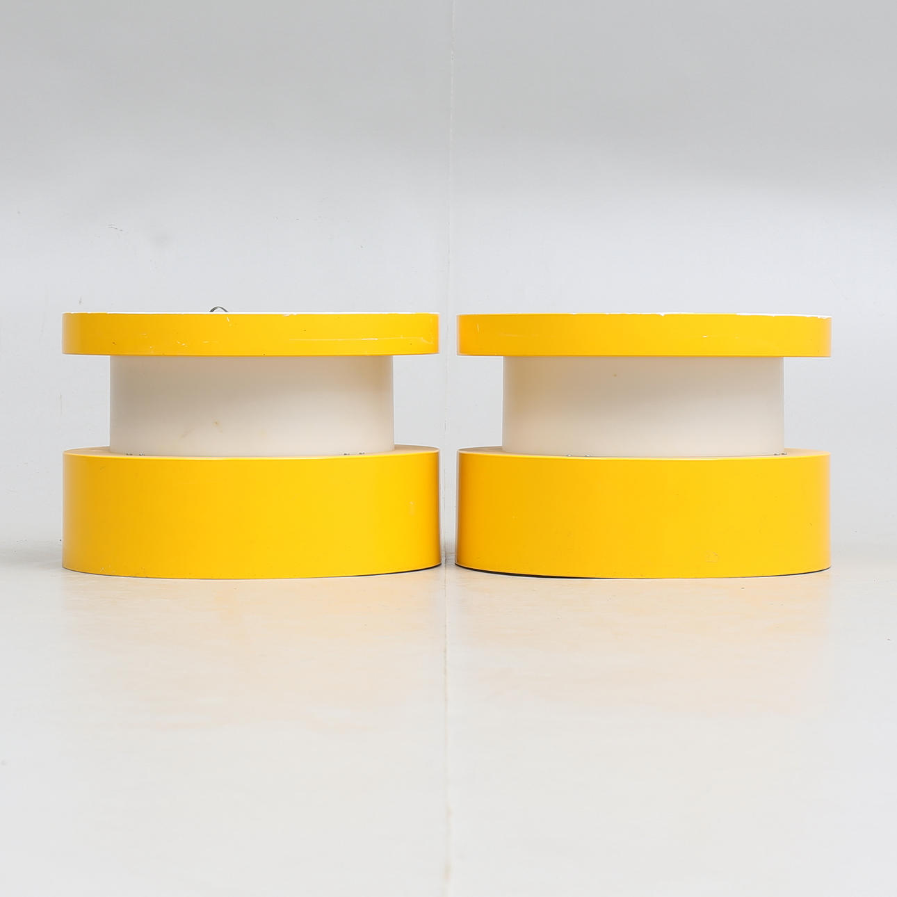 TAKPLAFONDER, ett par, plast, "Cylindus", Luxus, 1970-tal.