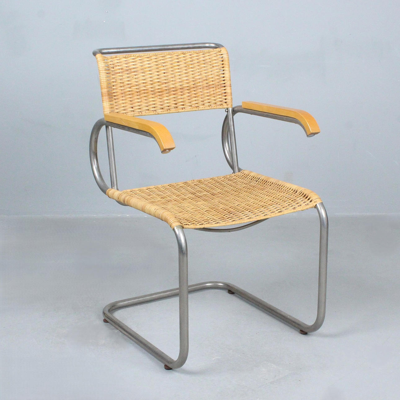 MARCEL BREUER. für Tecta, Freischwinger mit Rattan Geflecht, Modell '' D40 ''.