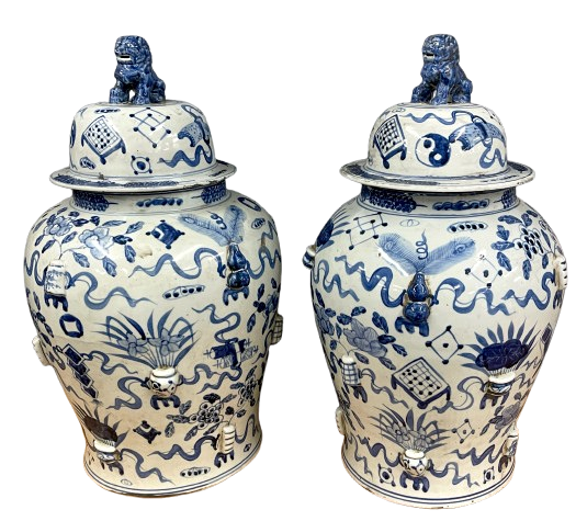 CHINESE PORCELAIN JARS AND LIDS.