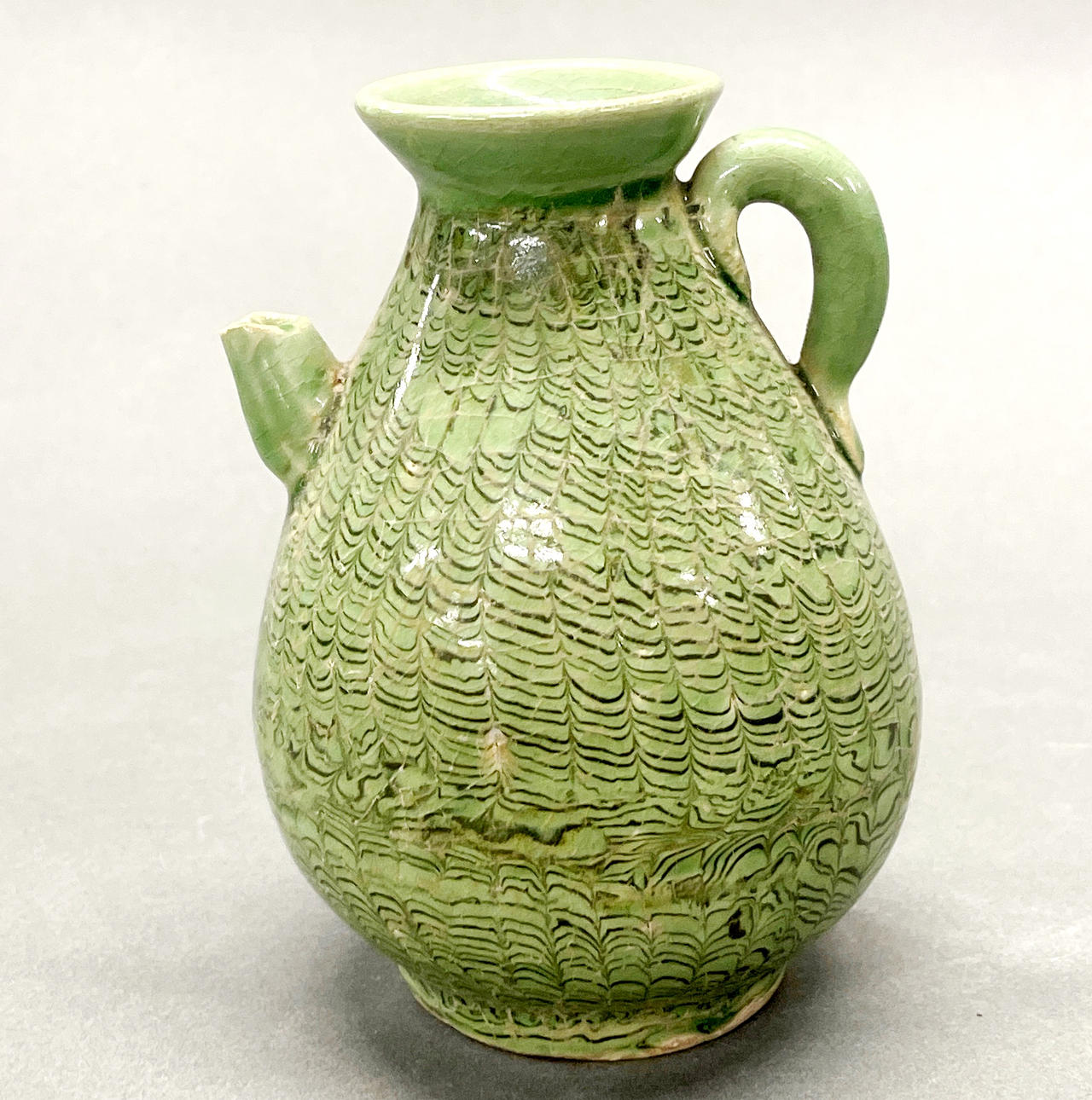 KINESISK KERAMIKKANNA.