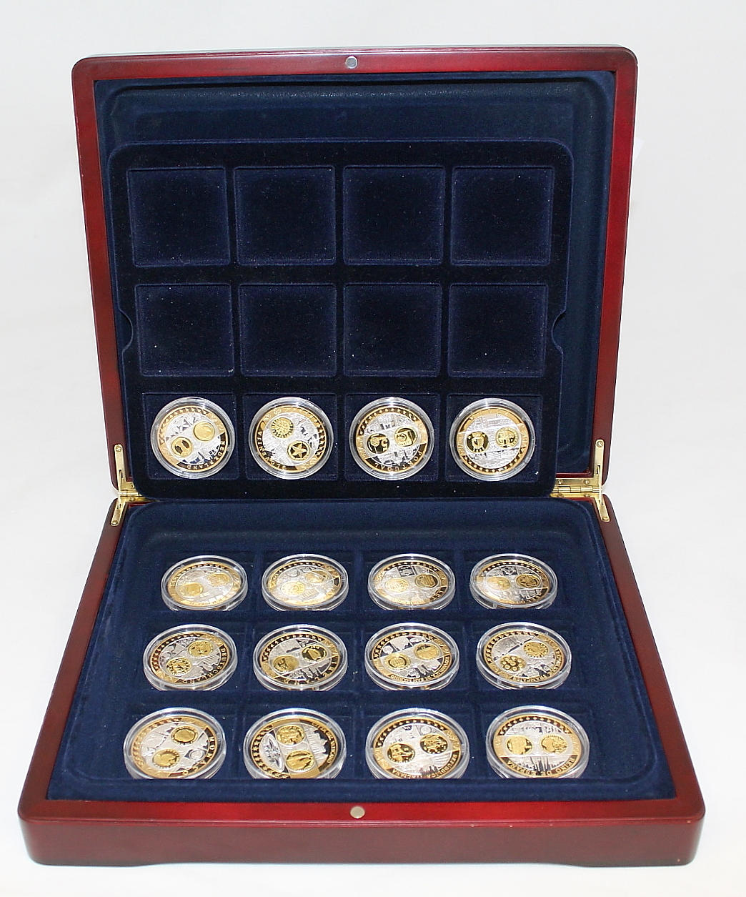 MYNT, 16 st, Euromynt i schatull.