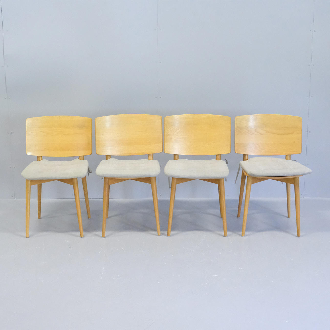 JONAS LINDVALL. FOUR CHAIRS, “OAK”.
