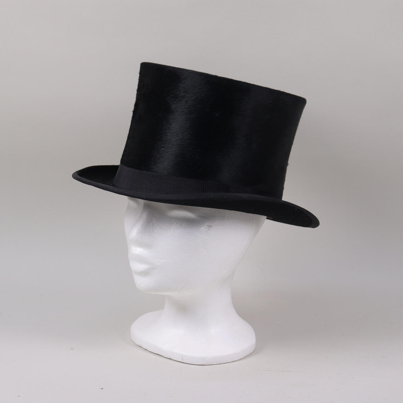 SYLINTERI -/KORKEA HATTU, P.Borgquist Trelleborgissa.