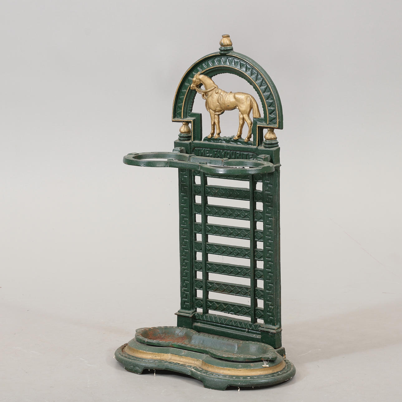 Schirmständer, mit Pferd, Gusseisen.