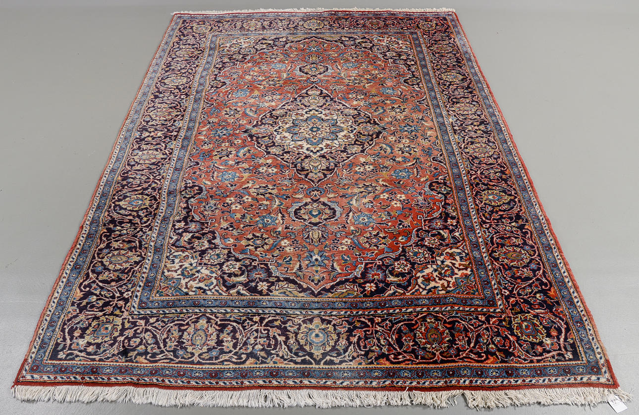 CARPET Persian, 305x200 cm.