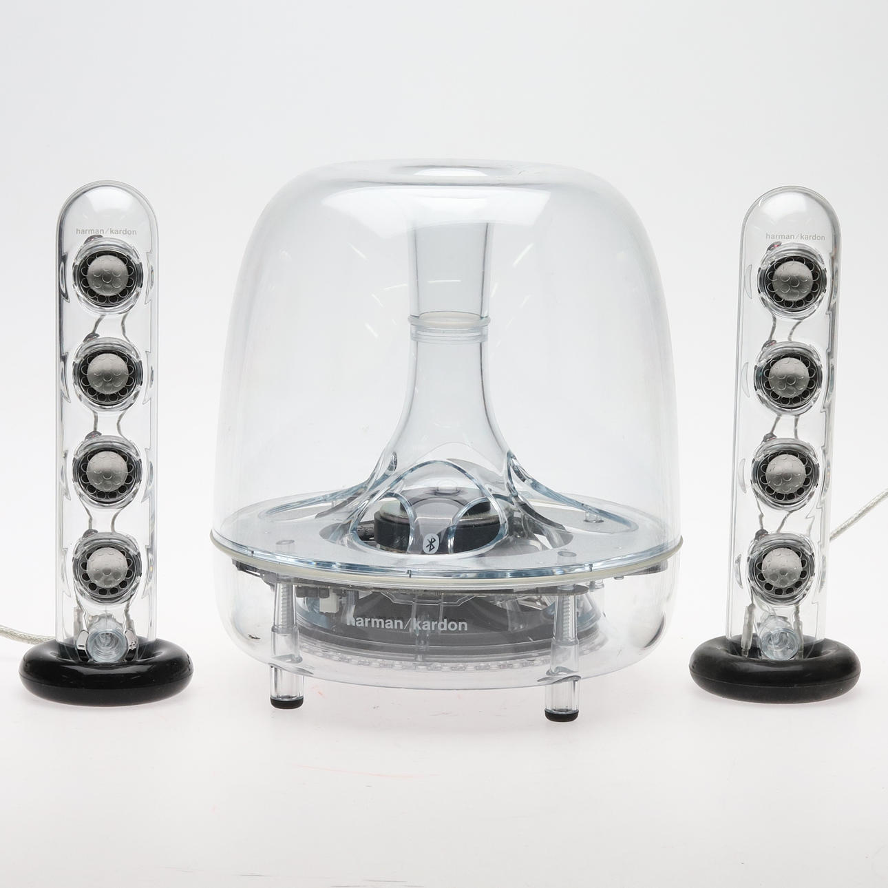 HARMAN KARDON. 3 partes Subwoofer y altavoces.