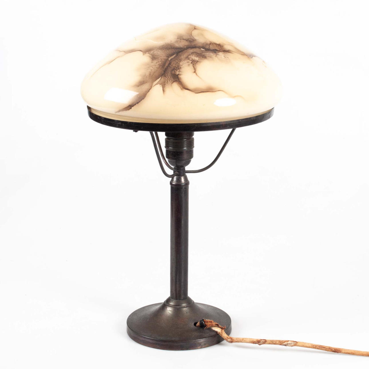A table lamp, Strindberg lamp, first half of the 20th century.