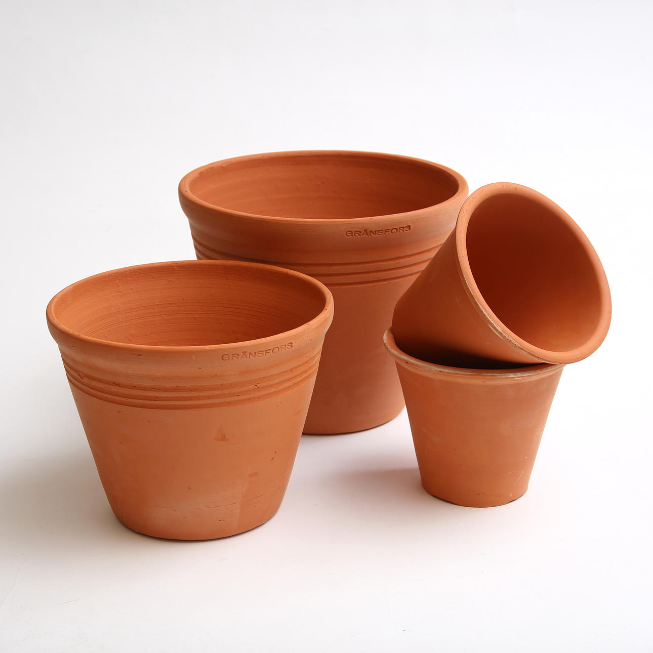 Ein Satz von 4 Tontöpfen, Gränsfors.