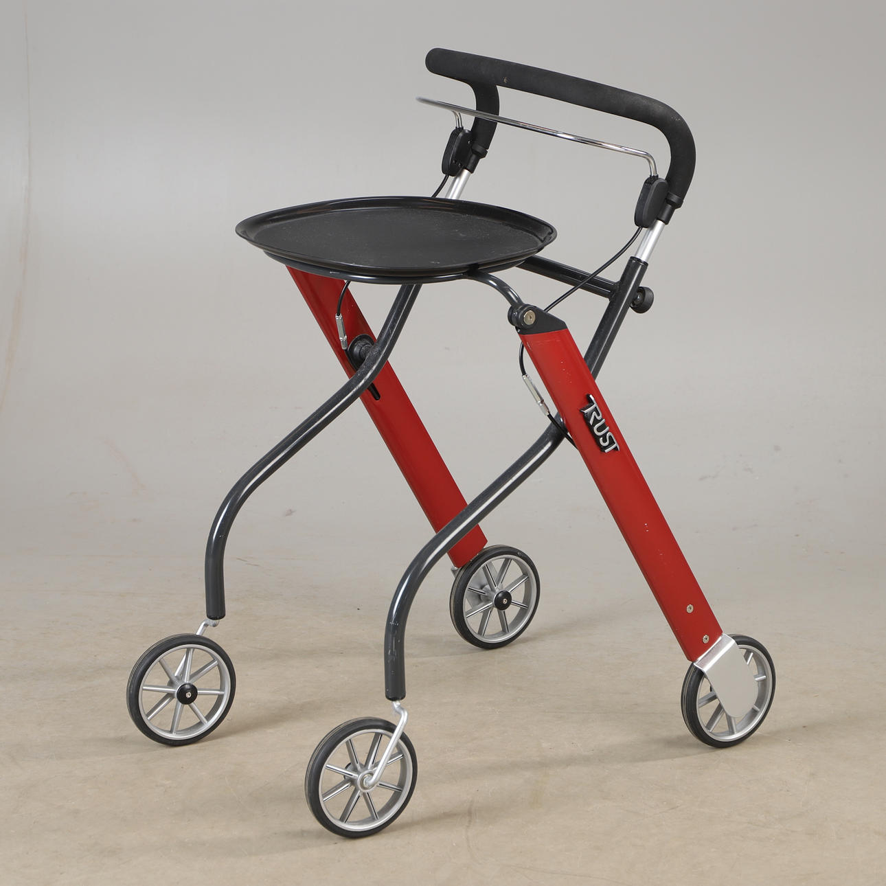 ROLLATOR, Trust, 21. Jahrhundert.