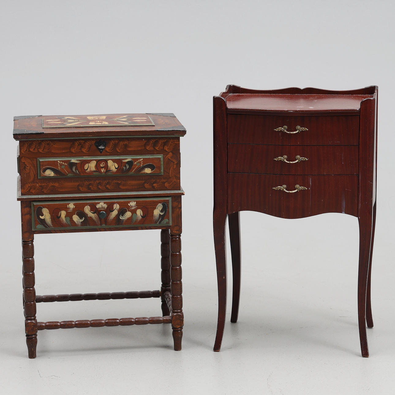 BEDSIDE TABLES AND SIBLINGS.