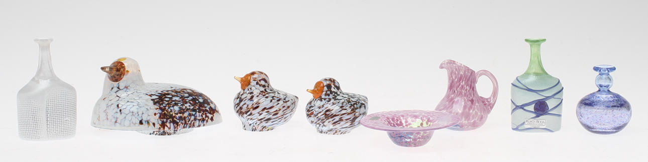 PARTI KONSTGLAS, 8 delar, Bertil Vallien samt Urika Hydman Vallien, Kosta Boda.