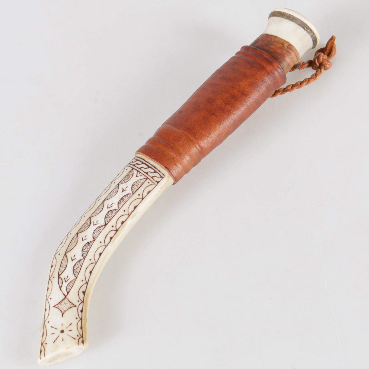 SAMEKNIV, signerad, möjligen Tyko Harald Lampa, Vittangi.