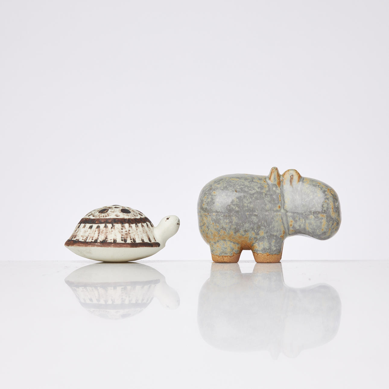 LISA LARSON. Tortuga e hipopótamo, Gustavsberg.