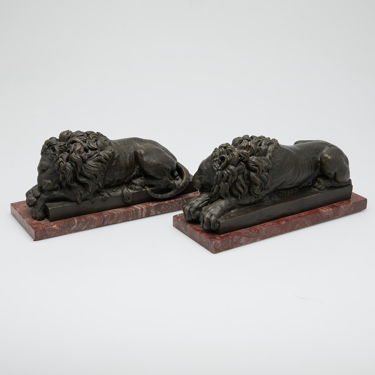 MILO (1955). pair of lions (2).
