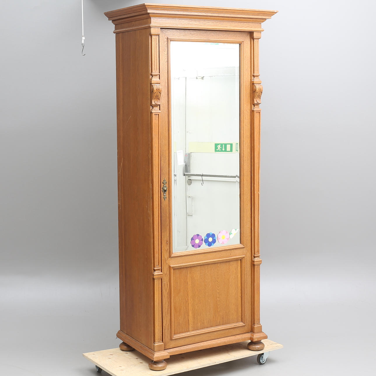 KLÄDSKÅP, sent 1800-tal.