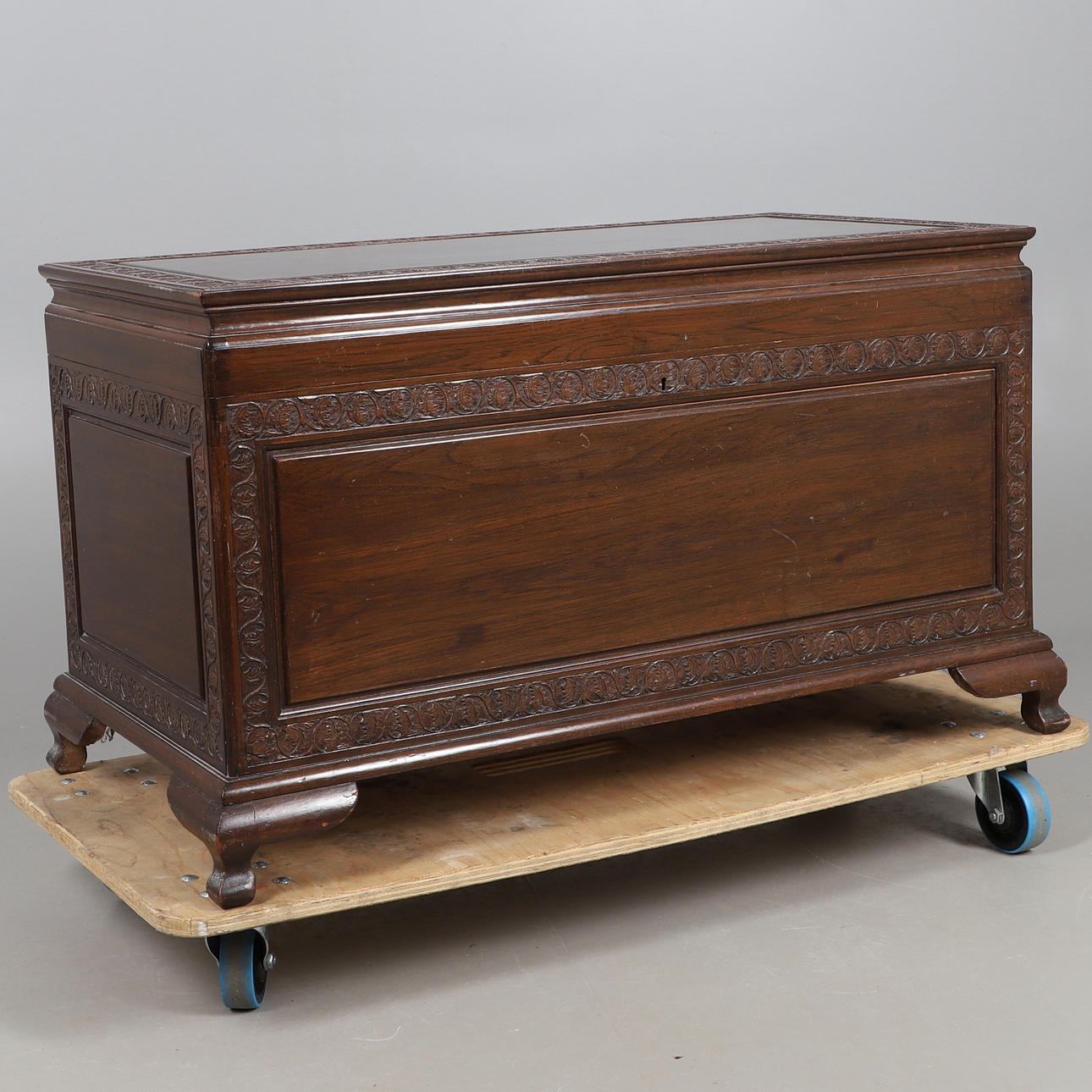 VEISTETTY PUINEN RUNKO.