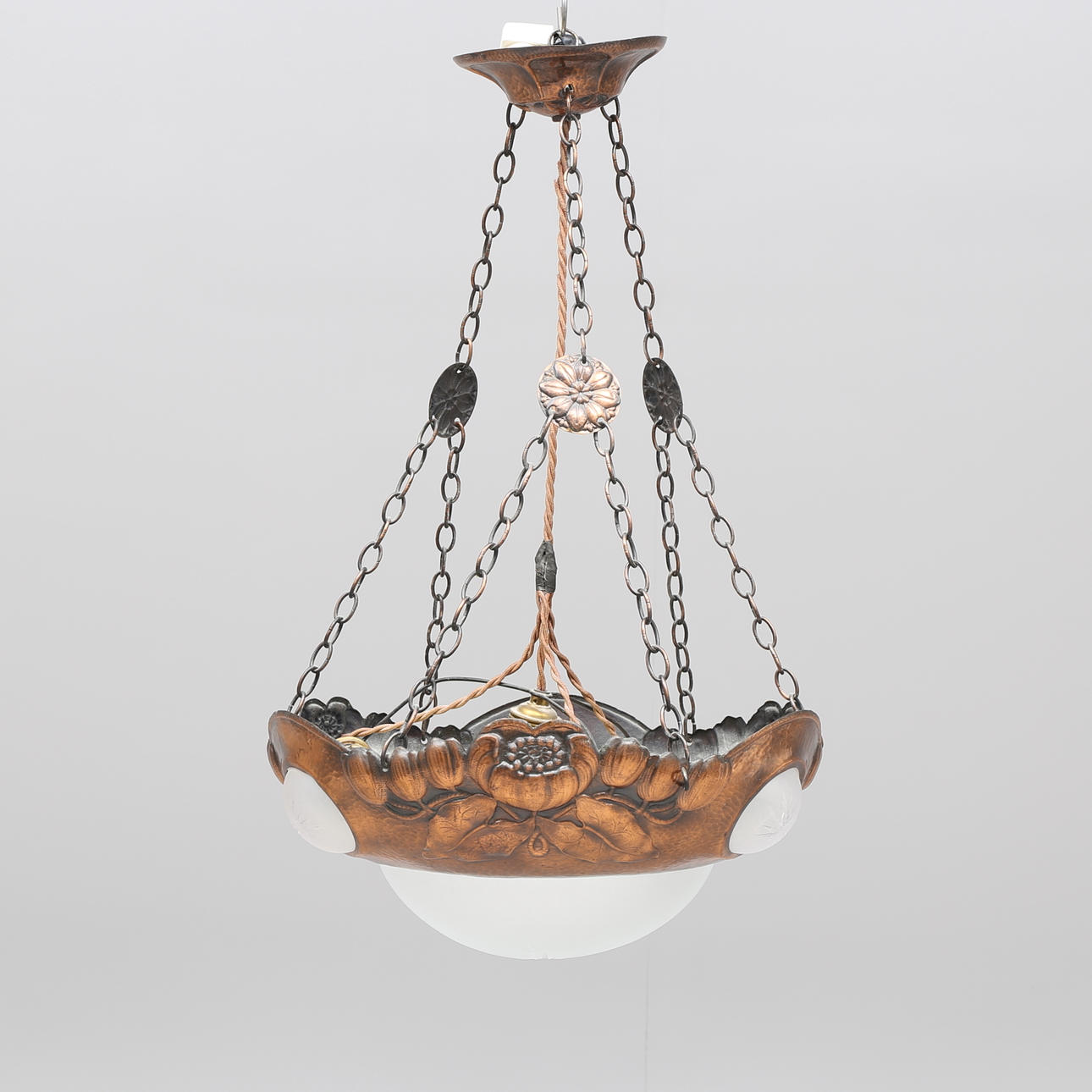TAKLAMPA, koppar/glas, jugend, 1900-talets första kvartal.