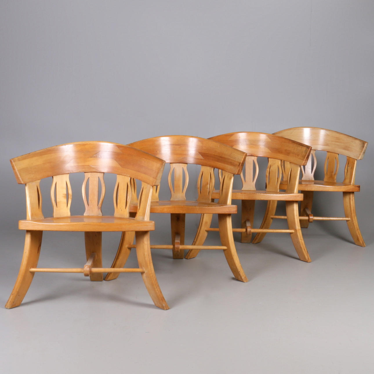 STOLAR, 4 st. Furu, Norge, 1900-talets andra hälft.