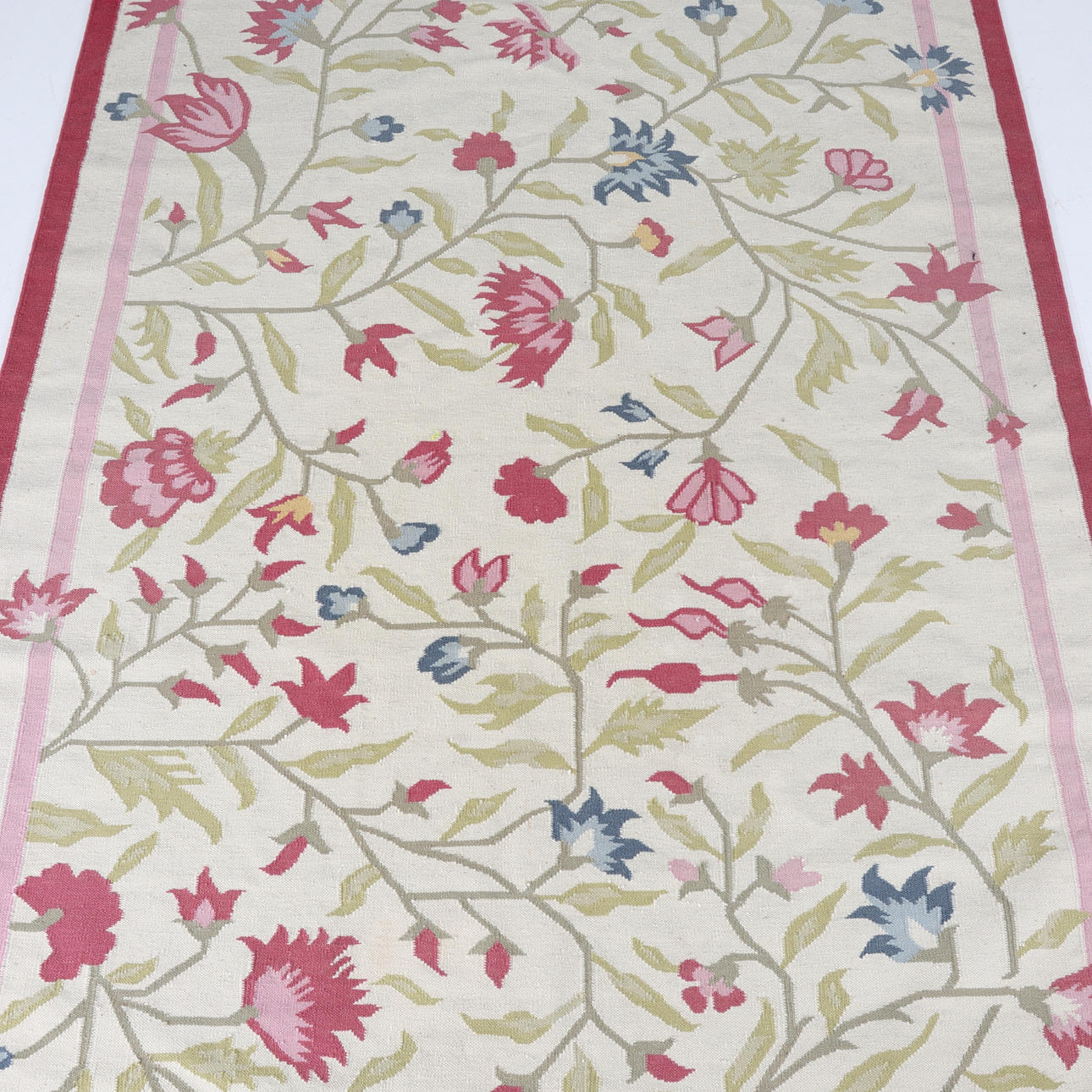 CARPET, Ruffles, “Alvine”, IKEA, 173 x 236 cm.