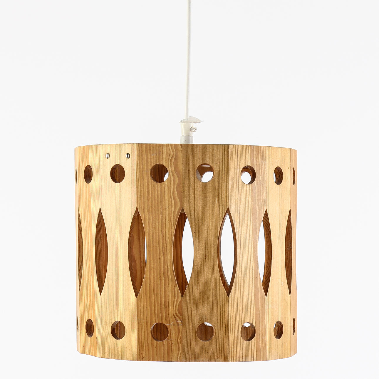 A 1970's pine ceiling lamp.