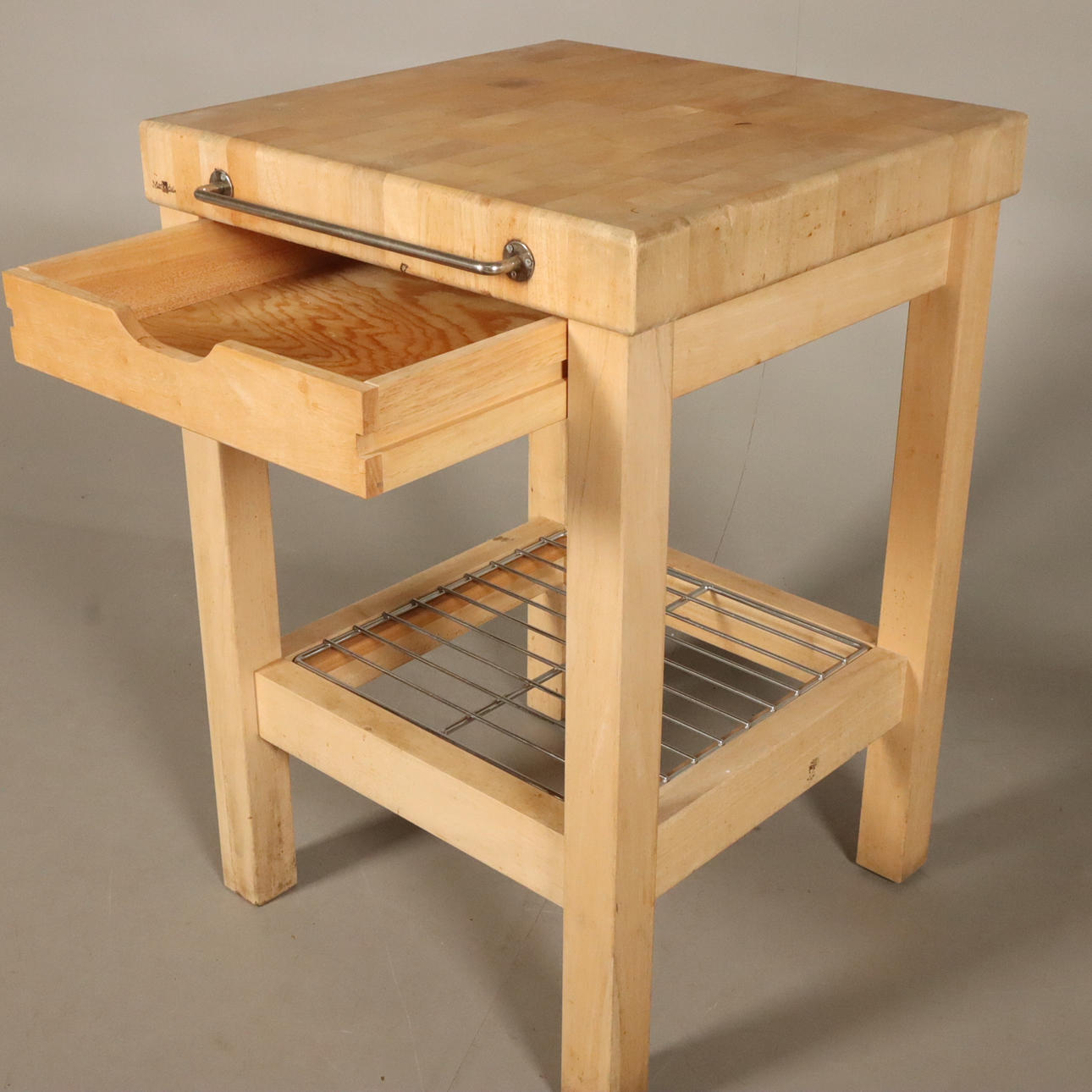 KÜCHENTHEKE/METZGERBLOCK Marbodal.