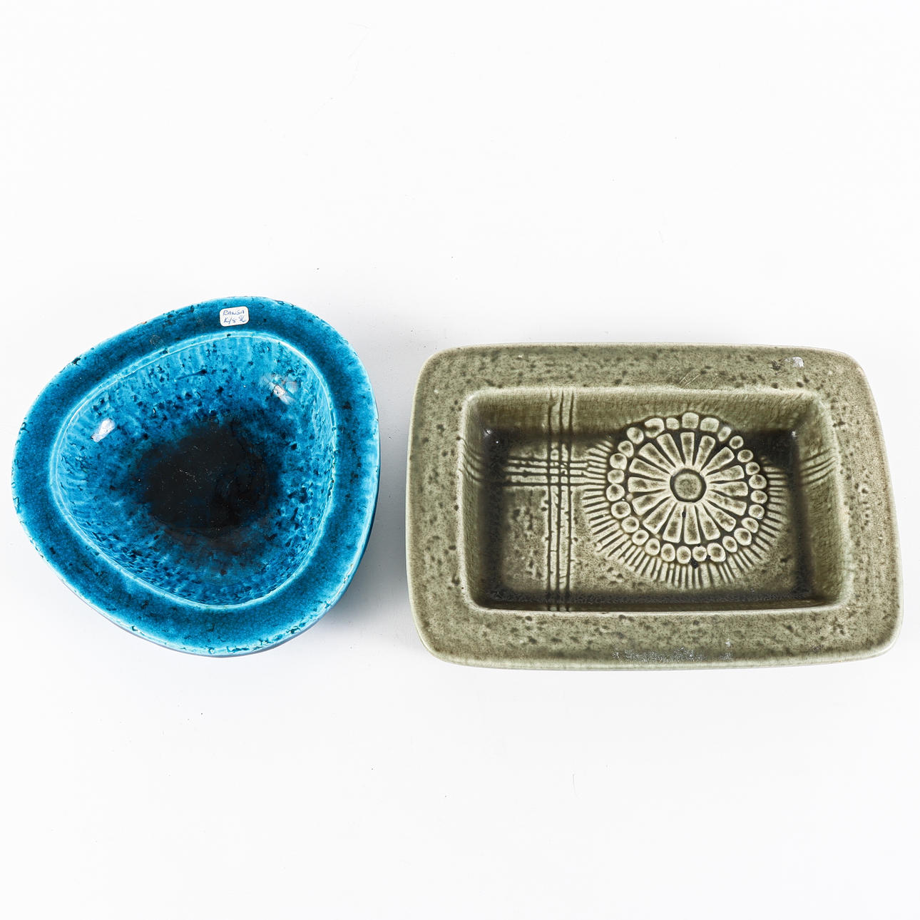 GUNNAR NYLUND. Fat, 2 stycken Rörstrand.