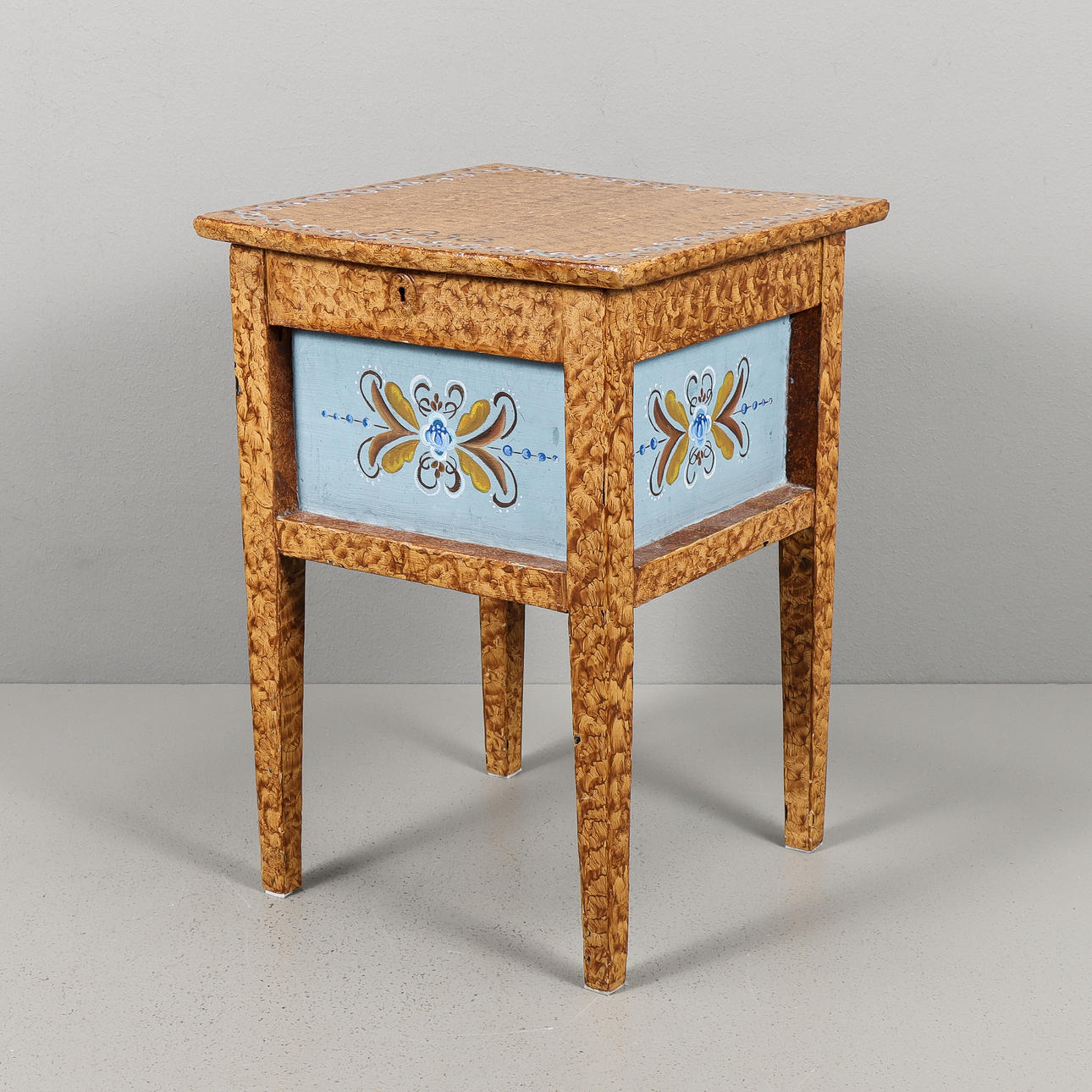 SYSKRIN trä, allmogemålning.