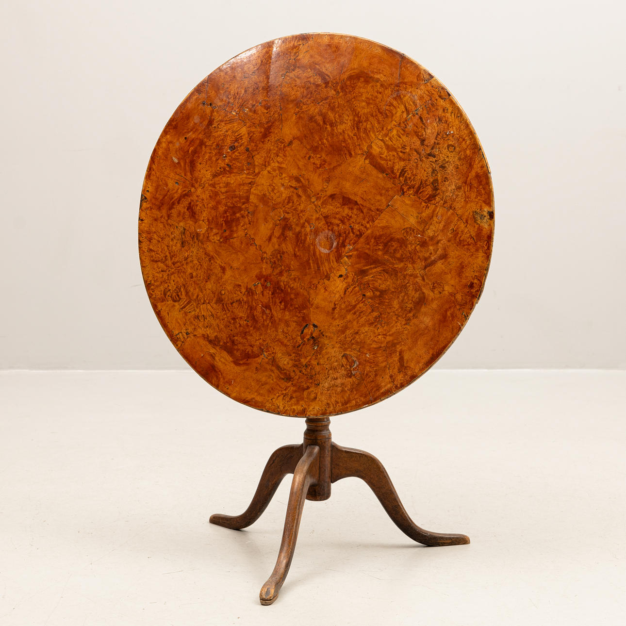 A folding table, alrot, Mälardalen, 19th century.