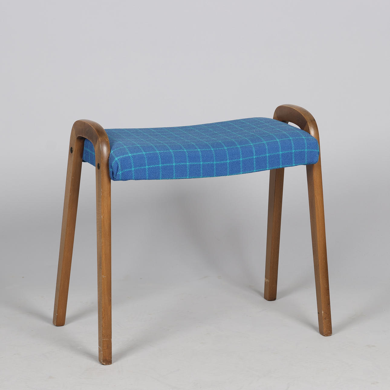 Hochhocker aus Buchenholz und Wollstoff, dänischer oder schwedischer Möbelhersteller, 1950er/60er Jahre.