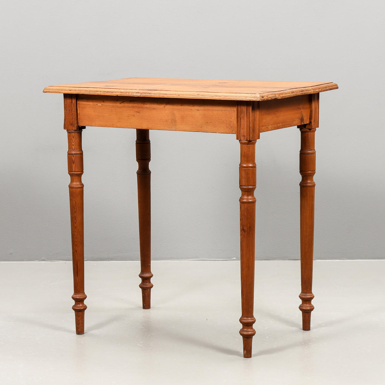 Pine relief table, 18th/20th century.